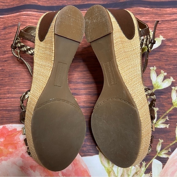 CROWN VINTAGE Brown And Gold Platform Wedge Shoes 7M - Picture 3 of 7